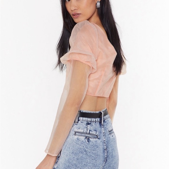 NASTY Gal Extreme Puff Sleeve Crop Top in Peach BNWT - Picture 3 of 11